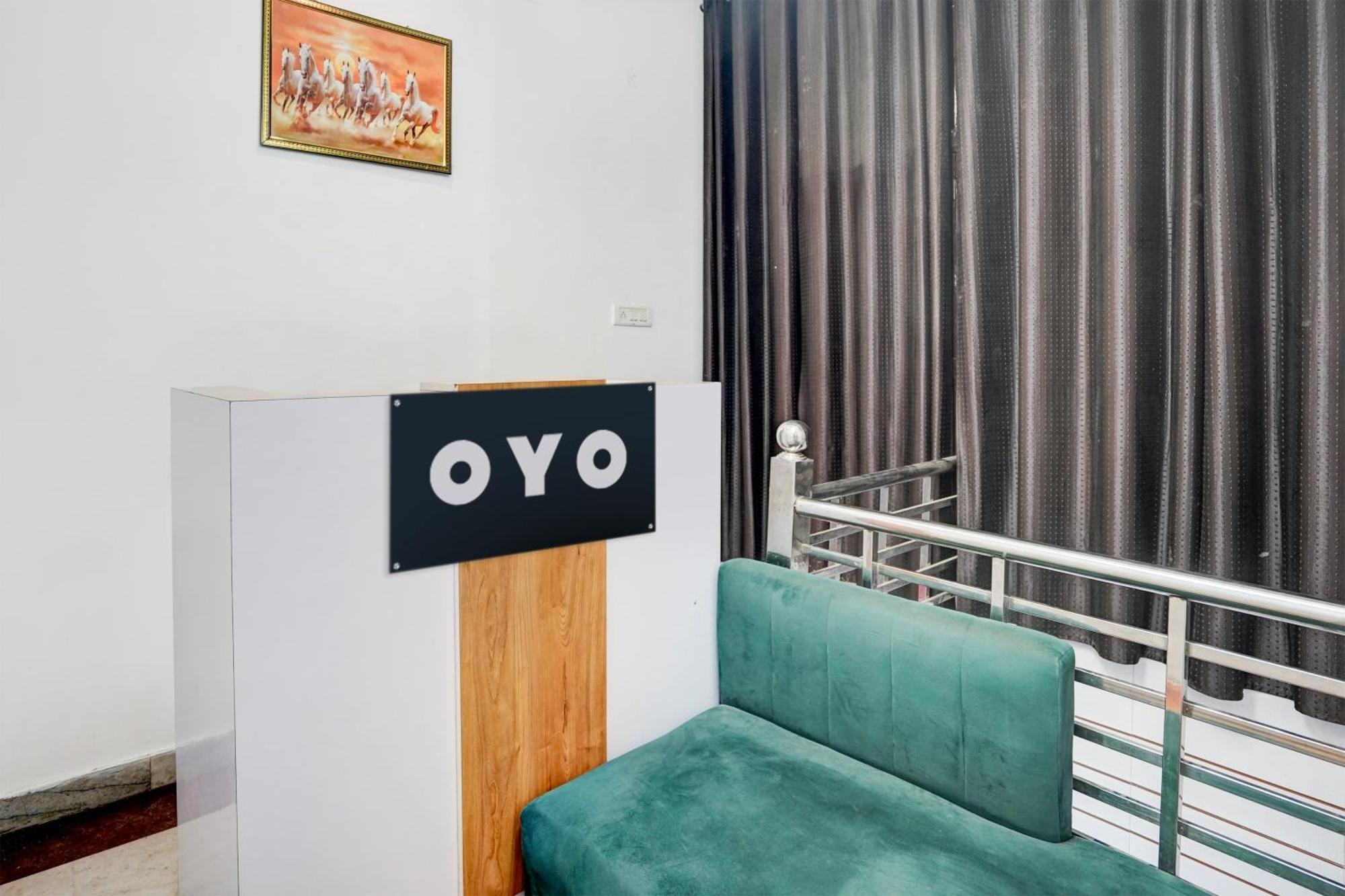Hotel O Le Empire Stay House New Delhi Exterior photo